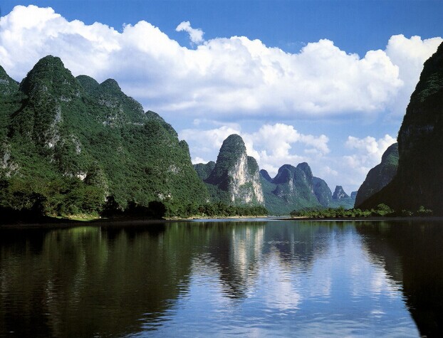 桂林、漓江、陽(yáng)朔、巴馬長(zhǎng)壽鄉(xiāng)、德天通靈、北